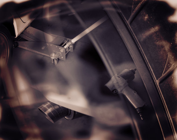 双重曝光。汽车维修服务图片下载