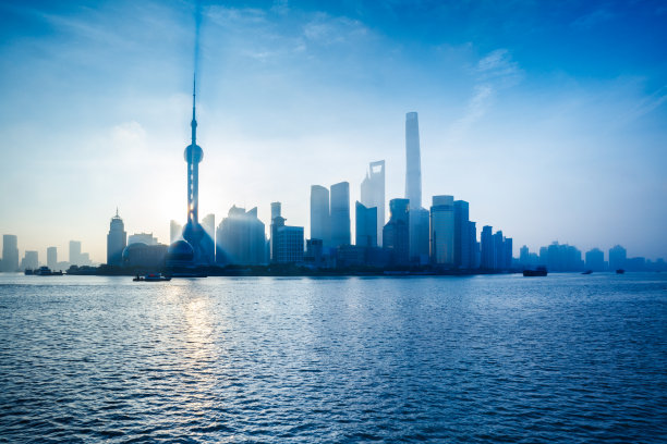 上海城市的天际线图片下载