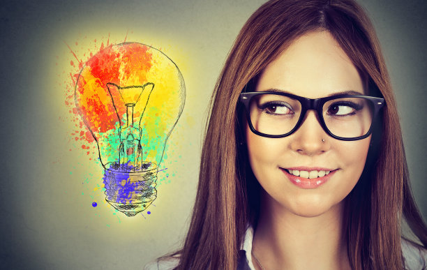 有好主意的女人图片下载