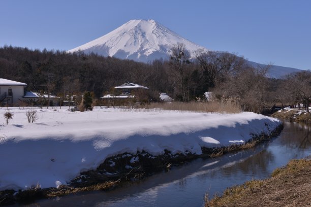 冬天的富士山图片下载