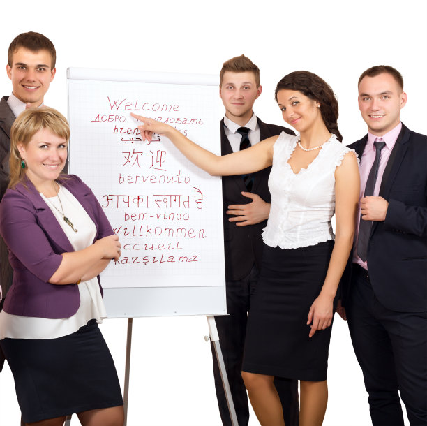 一群商务人士在白色背景下欢迎客户图片下载