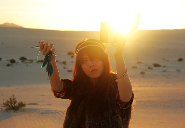 盒子里的光图片下载