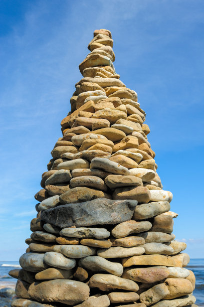 海滨金字塔图片下载