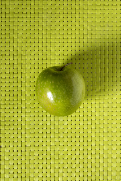 绿苹果，有格子纹图片下载