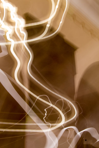 移动的灯光图片下载