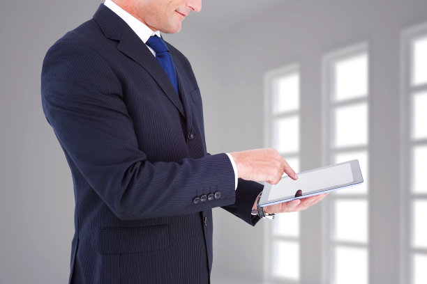 伸开双臂的商人图片下载