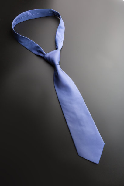 优雅的蓝色领带图片下载