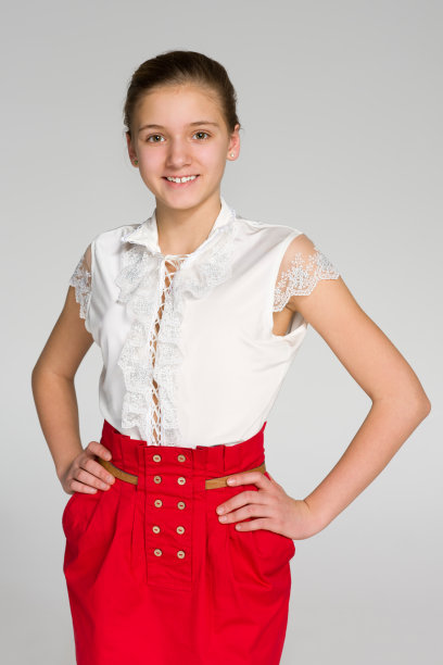 金发少女图片下载