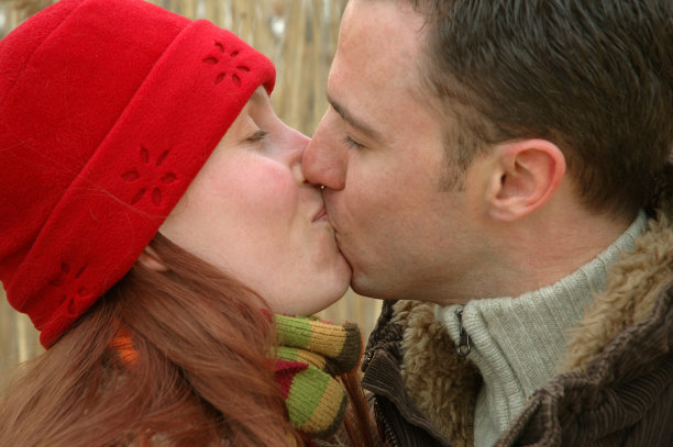 年轻的爱图片下载