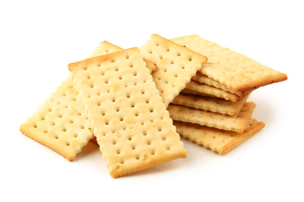 白色背景上的方形咸饼干图片下载