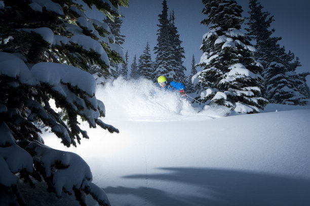 粉滑雪图片下载