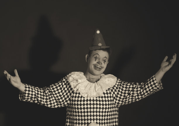 小丑的肖像。图片下载