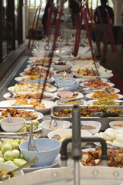 桌上有几样食物图片下载