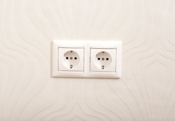 墙上电源插座图片下载