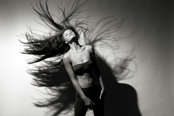 美丽的女孩图片下载