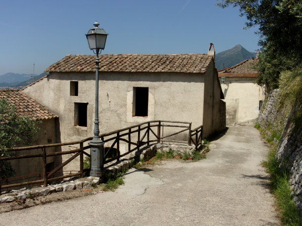 废弃的房子图片下载