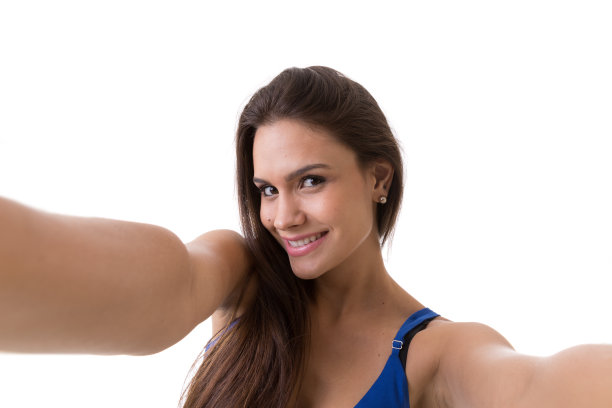 拉丁裔黑发女子自拍图片下载