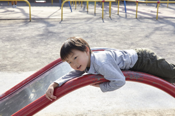 日本的孩子图片下载