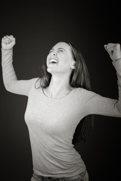 模型孤立在普通背景上尖叫图片下载