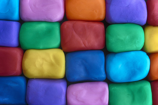 彩色的橡皮泥块。橡皮泥墙图片下载