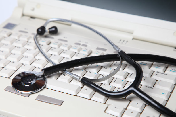 听诊器在笔记本电脑图片下载