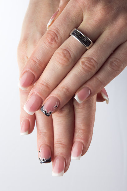 黑白美甲手部照片图片下载