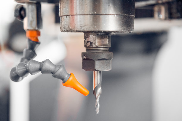 工厂钻孔机械的特写图片下载