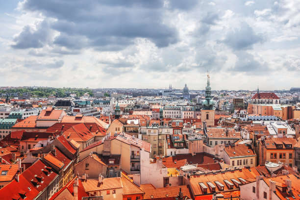 布拉格的红色屋顶图片下载