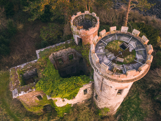 废弃的城堡图片下载