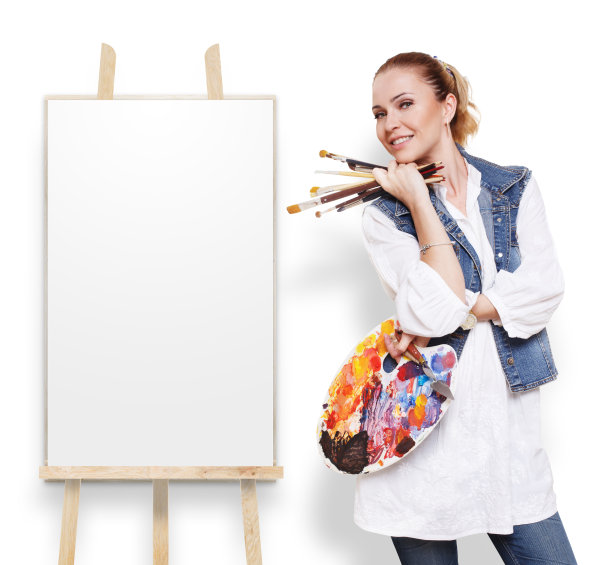 女性艺术家与画笔，调色板和复制空间图片下载