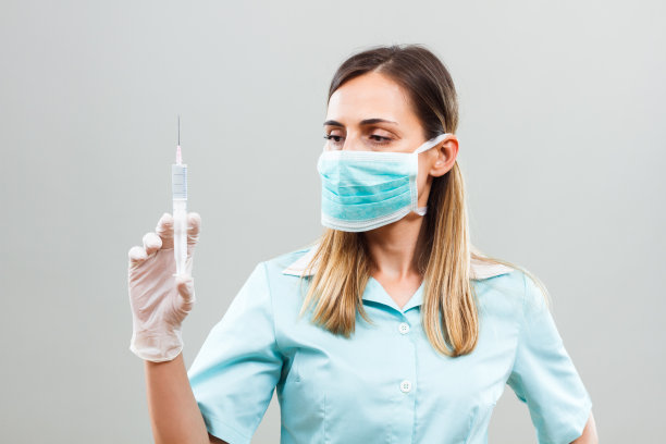 护士与注射素材图片