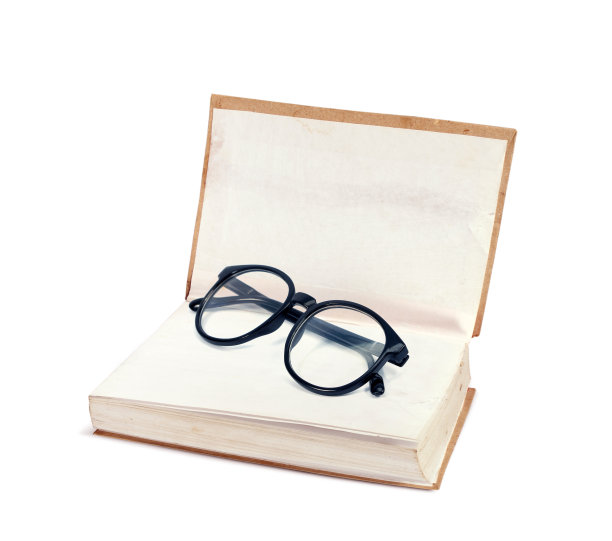 白底孤立的书和眼镜图片下载