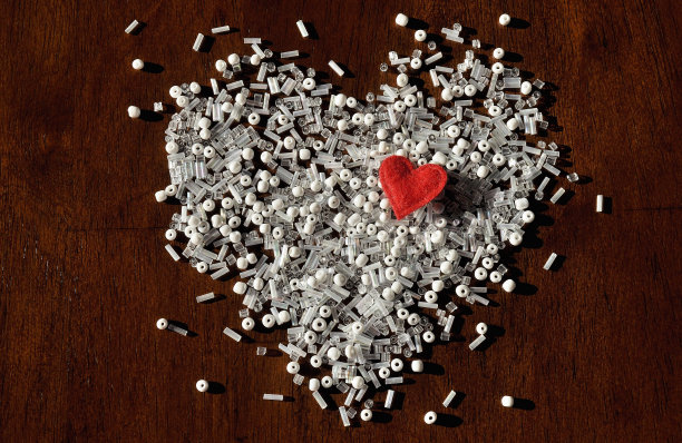 红心配白珠心。图片下载