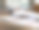 办公室办公桌上成堆的文件图片下载