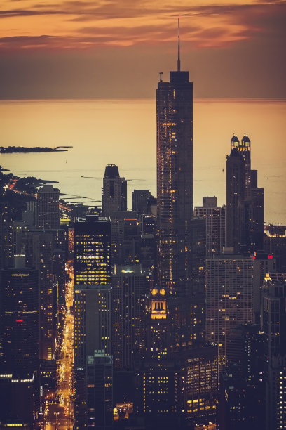 芝加哥市中心的摩天大楼素材图片