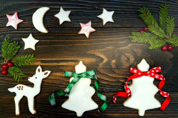 圣诞背景姜饼和冷杉枝图片下载