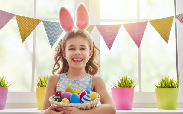 戴着兔耳朵的女孩素材图片