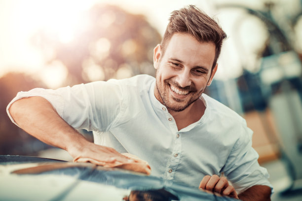 洗车照片素材ID：165668182