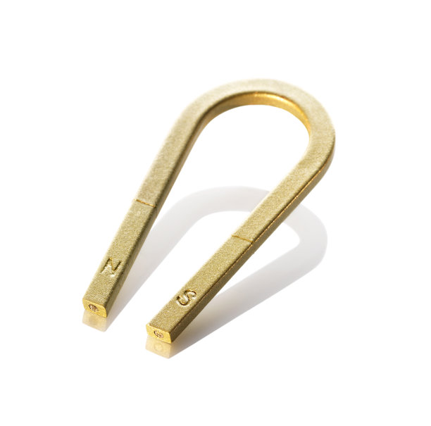 金色的磁铁图片下载