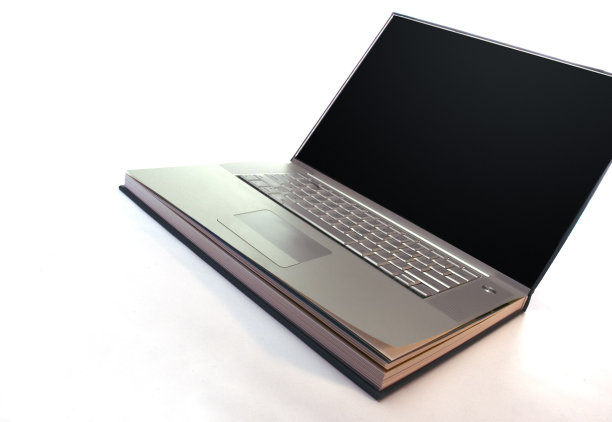 白色背景下的笔记本电脑特写镜头图片下载