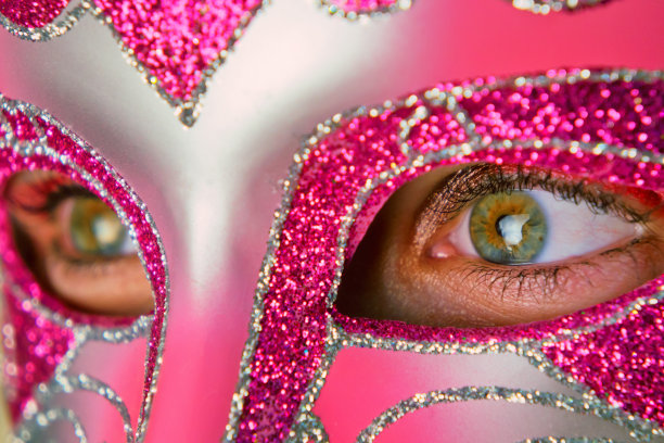 从面具后面看图片下载