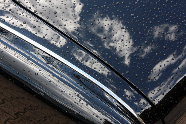 黑色的图片下载