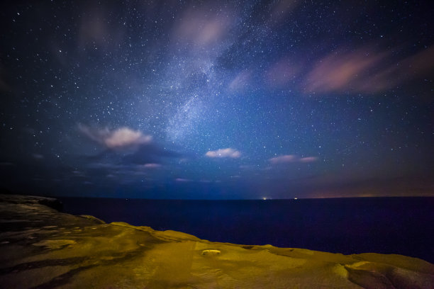 我们来自天堂图片下载