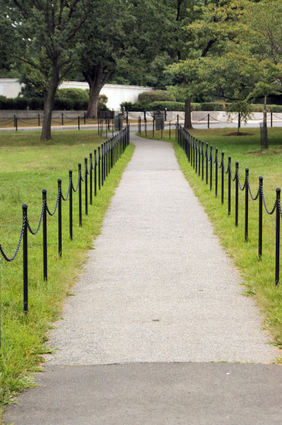 走廊在公园图片下载