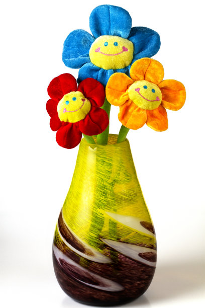 花瓶里放三朵假花图片下载