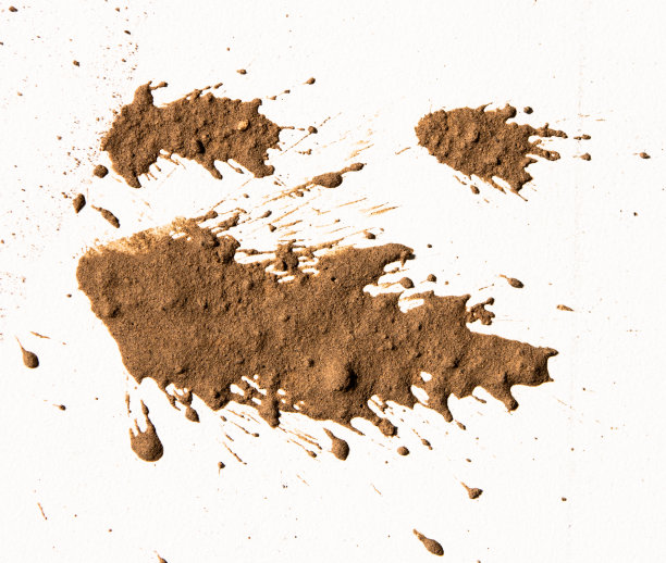 白色背景上的棕色纹理粘土素材图片