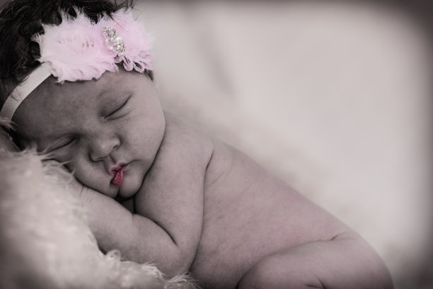 黑白配上一点颜色图片下载