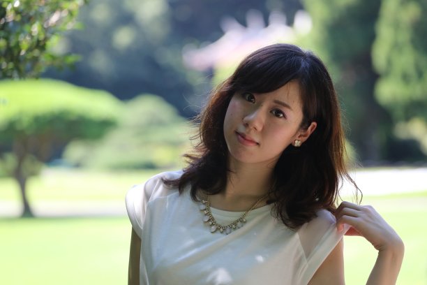 提出在公园图片下载