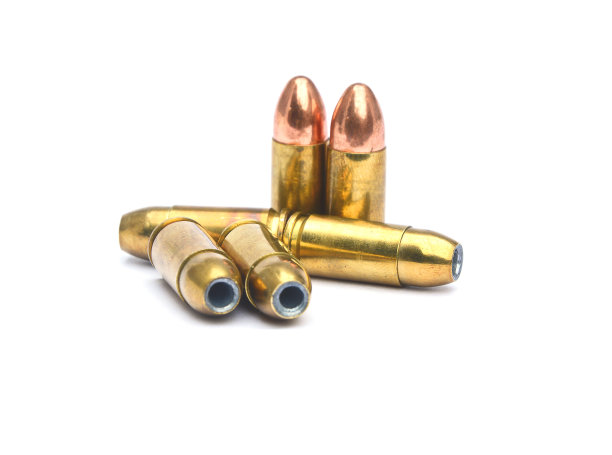 子弹9毫米，白色背景图片下载