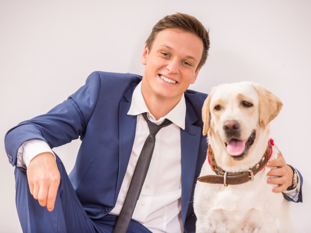 商人与狗图片下载